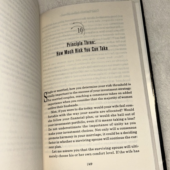 📚BOOK SALE 5 for $20📚 Crisis Control In The New Millennium Larry Burkett 1999 HC - Picture 7 of 11
